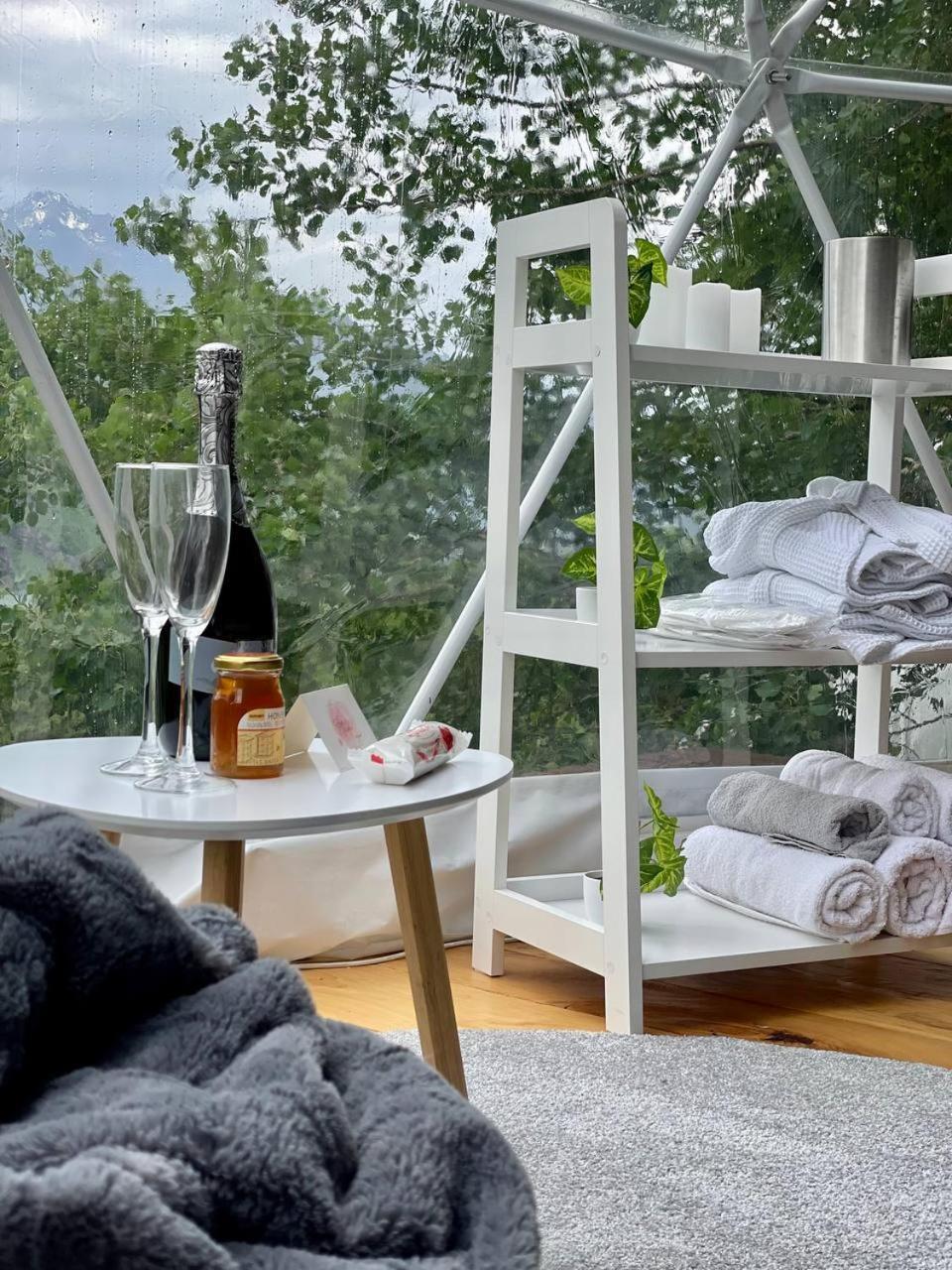 Elia Glamping Hotell Kazbegi Eksteriør bilde