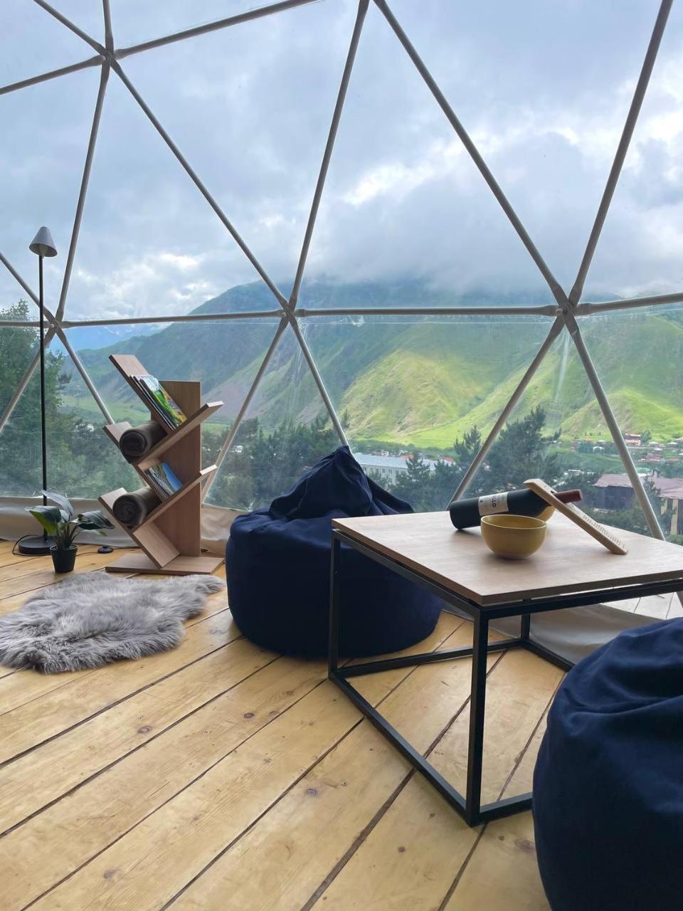 Elia Glamping Hotell Kazbegi Eksteriør bilde