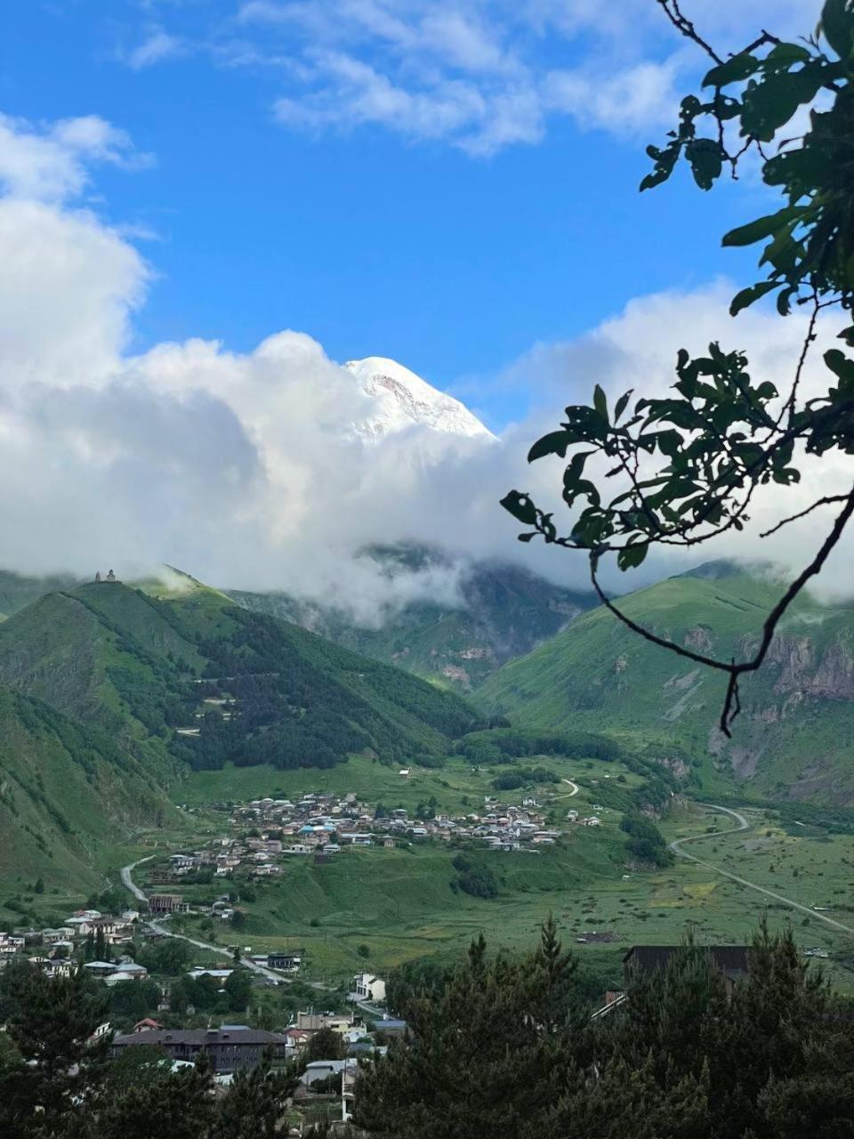 Elia Glamping Hotell Kazbegi Eksteriør bilde