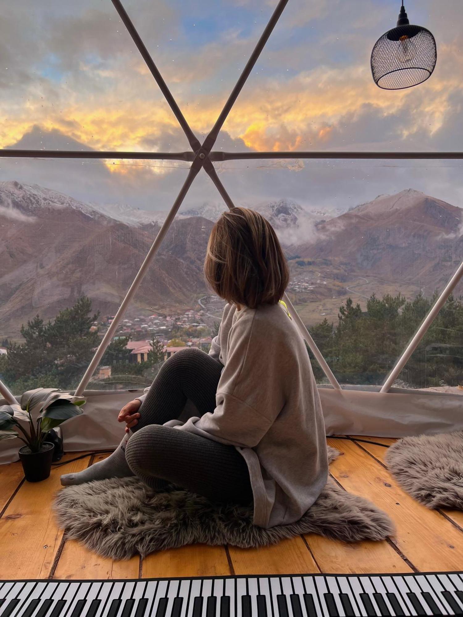 Elia Glamping Hotell Kazbegi Eksteriør bilde